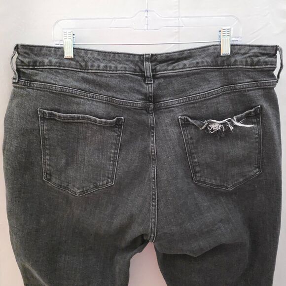 a.n.a Ana Denim Capri High Rise Straight Leg Jeans Distressed Destroyed 20W Plus - Picture 7 of 11